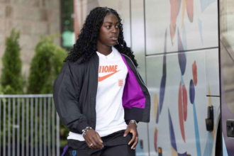 Agyemang se alatura din nou echipei Brighton imprumutat de la Arsenal dupa succesul EURO 2025