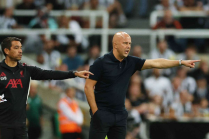 Arne Slot lauda mentalitatea lui Liverpool dupa victoria dramatica de la Newcastle