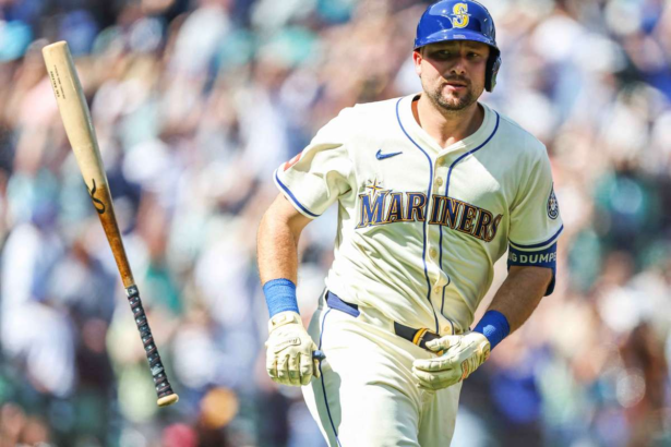 Cal Raleigh a 49 lea home run stabileste record pentru catchers