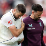 Chris Woakes este scos din ultimul Test impotriva Indiei din cauza unei accidentari la umar