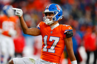 Denver Broncos schimba WR Devaughn Vele cu Saints