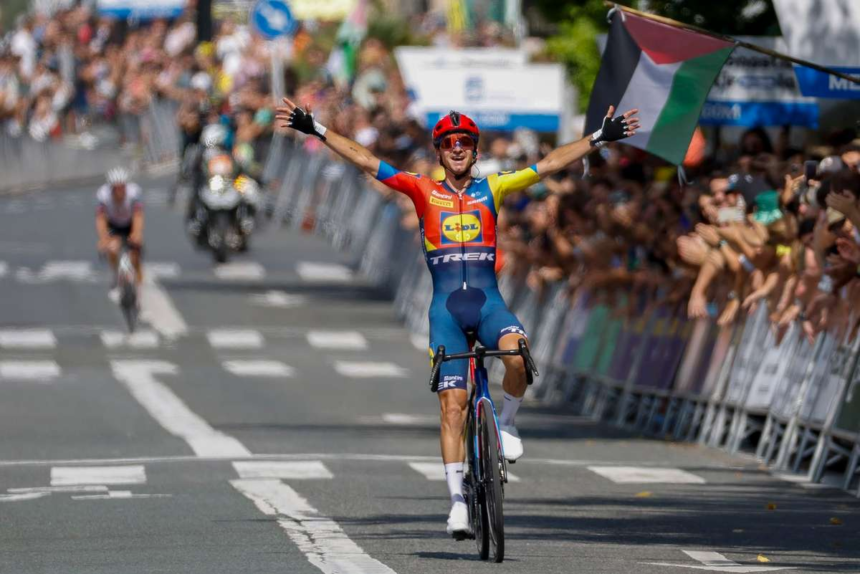 Giulio Ciccone triumfa la Clasica San Sebastian cu un sprint final stralucitor
