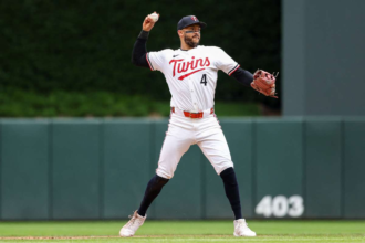 Houston Astros il tradeaza pe Carlos Correa de la Twins