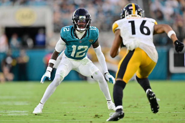 Jacksonville Jaguars incepatorul Travis Hunter se confrunta cu o accidentare la partea superioara a corpului