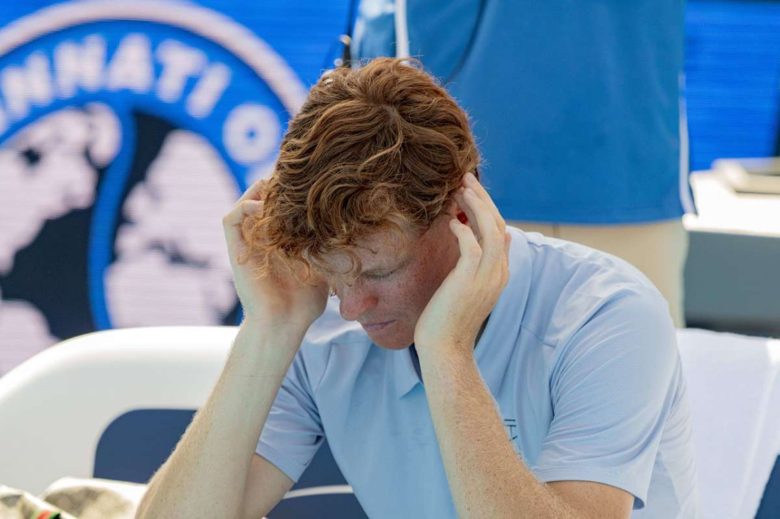 Jannik Sinner se retrage de la US Open mixed doubles din cauza unei boli