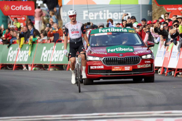 Jay Vine castiga etapa a sasea la Vuelta a Espana cu un sprint din evadare