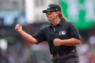 Jen Pawol face istorie ca primul arbitru femeie MLB