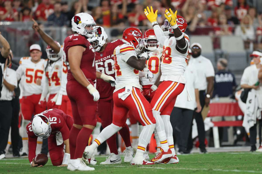 Kansas City Chiefs au pus DE Janarius Robinson pe lista de rezervai injurai