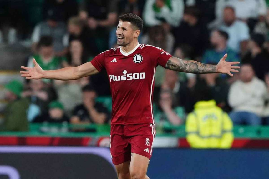 Legia Warsaw obtine un avantaj de 2 1 impotriva lui Hibernian