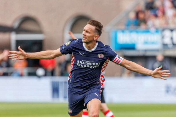 Luuk de Jong face un transfer neasteptat cu Porto