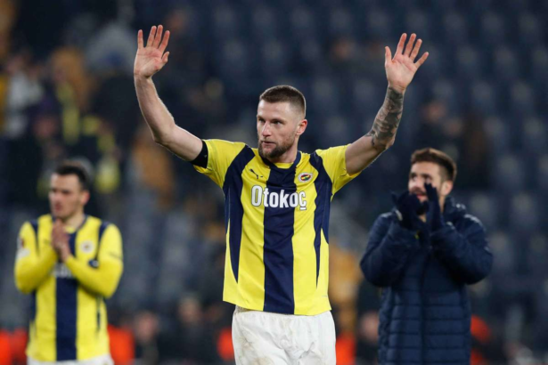Milan Skriniar Fenerbahce semneaza fundasul de la PSG