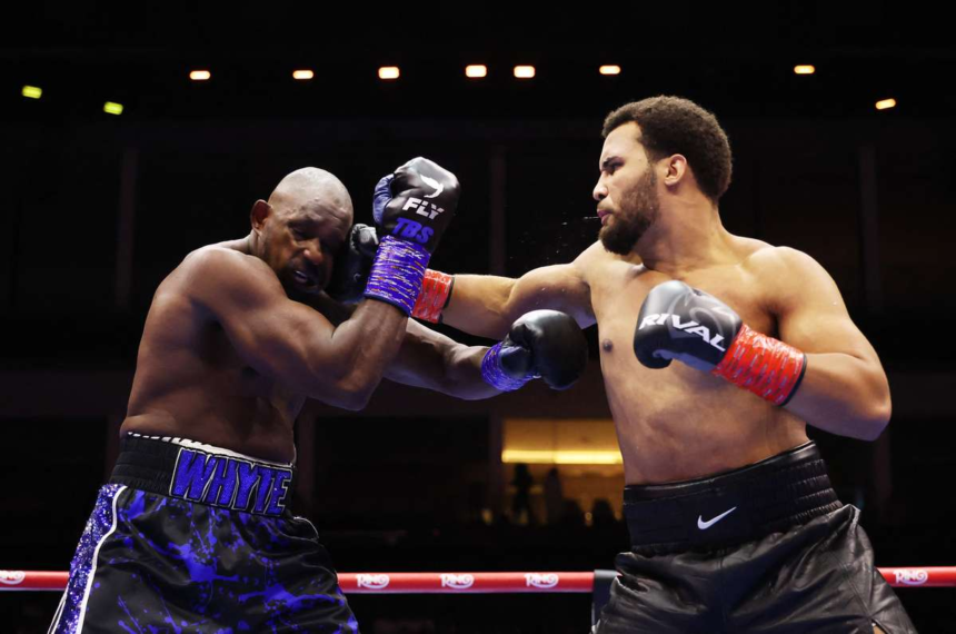 Moses Itauma il nokautieaza pe Dillian Whyte in primul rund
