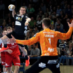 Portarul Aalborg Niklas Landin va fi operat la genunchi