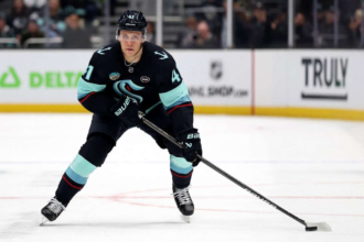 Seattle Kraken semneaza cu Ryker Evans un contract de 4 1 milioane de dolari