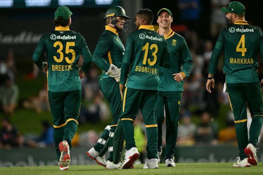 Spinnerul Proteas Subrayen a fost raportat pentru o actiune de aruncare discutabila in Australia