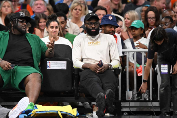 Tatal lui Jaylen Brown retinut pentru injunghiere in Las Vegas