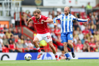 Wrexham refuzati de la primul lor castig din sezonul de Championship de catre Sheffield Wednesday