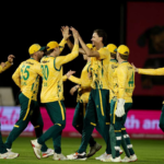 Africa de Sud invinge Anglia cu 14 runs intr un meci scurtat de ploaie