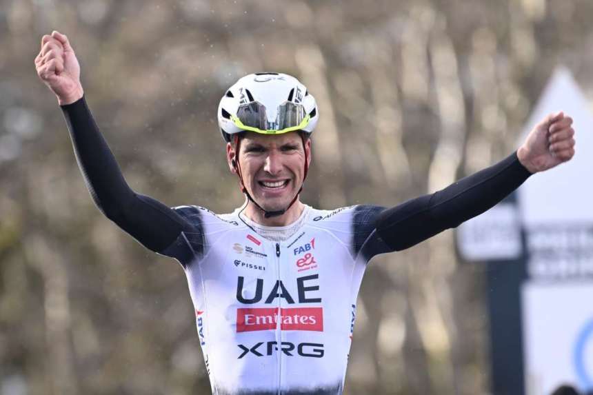 Almeida il invinge pe Vingegaard pe panta grea pentru a castiga etapa 13 din Vuelta