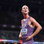 Americanul Hocker diskalificat la 1500m pentru impingere
