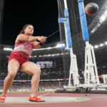 Aruncatoarea de ciocan canadiana Rogers isi apara titlul mondial la Tokyo