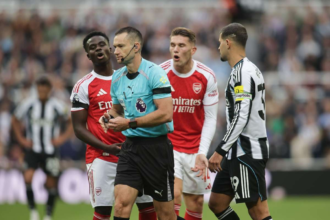 Bukayo Saka nemultumit de VAR dupa victoria tarzie a lui Arsenal asupra lui Newcastle