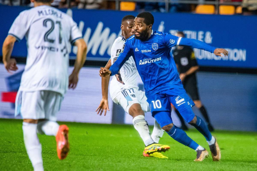 Comoros invinge Republica Centrafrican pentru a imbunatati sperantele pentru Cupa Mondiala