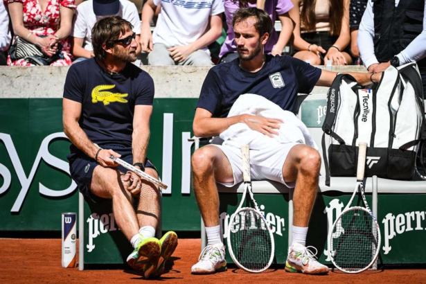 Daniil Medvedev se desparte de antrenorul Gilles Cervara dupa infrangerea de la US Open