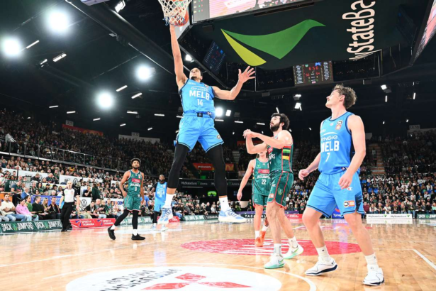 EXCLUSIV Melbourne United Jesse Edwards dornic de mai multe double double