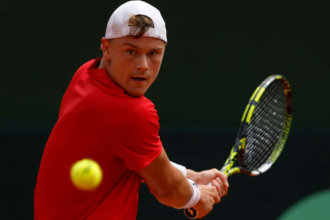 Holger Rune rateaza punctul de meci pe masura ce locul 67 mondial egaleaza pentru Spania in thrillerul Davis Cup