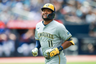 Jucatorul Brewers Jackson Chourio devine cel mai tanar jucator MLB cu sezoane consecutive 2020