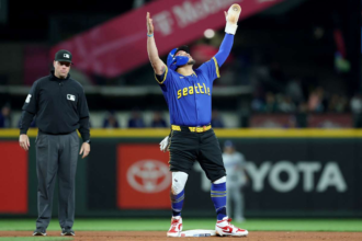 Mariners Josh Naylor este al patrulea prim bazist din istoria MLB cu un sezon 20 30