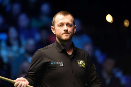 Mark Allen respinge revenirea lui Zhou Yuelong pentru a castiga English Open