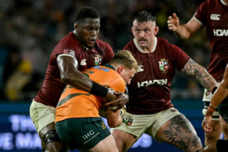 Mijlocasul la deschidere al Wallabies Tom Lynagh a fost declarat liber de riscul de concuzie