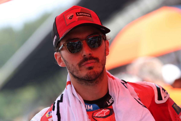 Motociclism Bagnaia depaseste recordul de tur pentru a obtine pole position la MotoGP ul Japonez