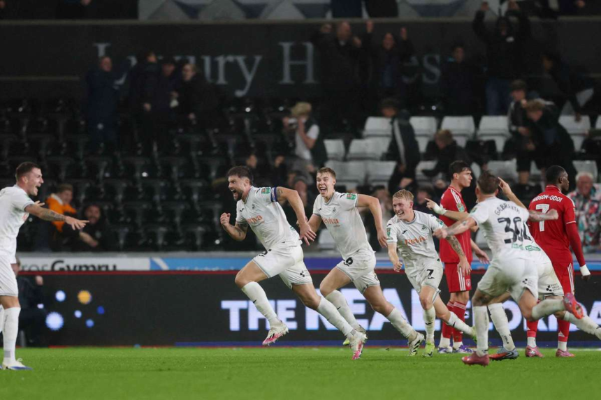 Nottingham Forest al lui Postecoglou eliminat din Cupa EFL de dubla tarzie a lui Swansea