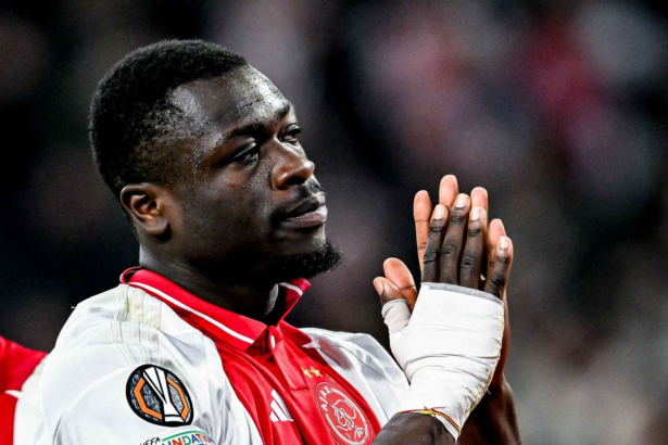 Premier League Sunderland confirma transferul lui Brian Brobbey de la Ajax