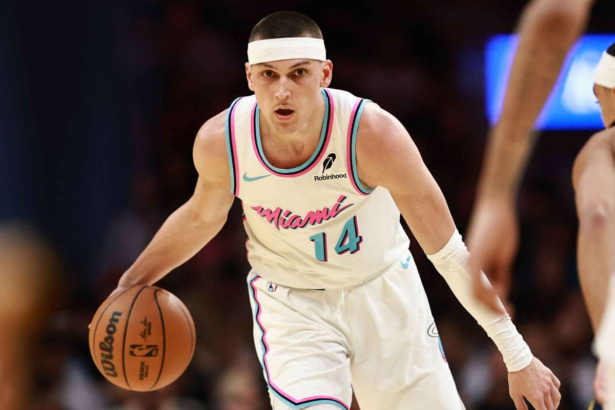 Tyler Herro din Miami Heat va lipsi pentru inceputul sezonului 2025 2026 dupa operatia la glezna