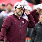 Virginia Tech il concediaza pe antrenorul principal Brent Pry dupa un inceput de 0 3