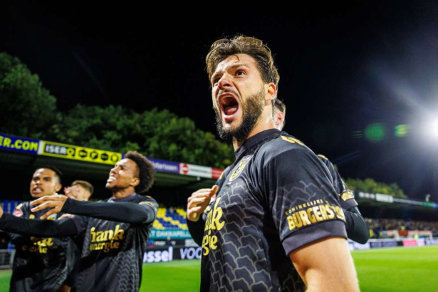 Vitesse castiga primul punct de la revenirea in fotbal