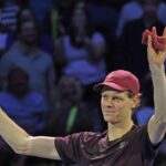 Jannik Sinner il invinge usor pe Alexander Bublik pentru a ajunge in semifinale la Viena