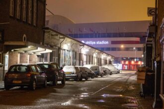 Peste 200 de suporteri Napoli retinuti in Eindhoven inainte de meciul cu PSV