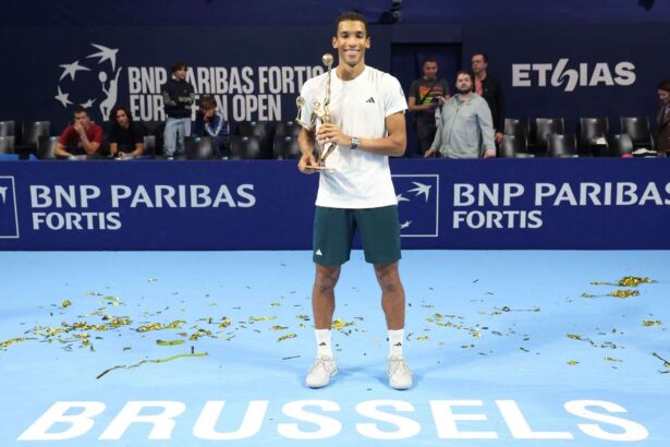 Proaspat casatoritul Auger Aliassime isi multumeste sotiei dupa ce a castigat titlul Brussels ATP 250