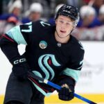 Seattle Kraken incepatorul Berkly Catton marcheaza primul punct in NHL