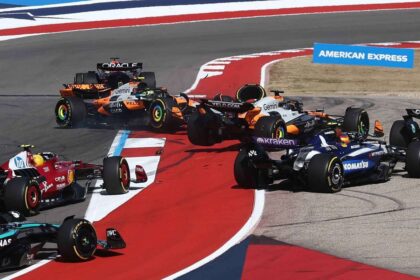 Verstappen castiga sprintul Grand Prix ului din SUA dupa accidentul lui Piastri si Norris