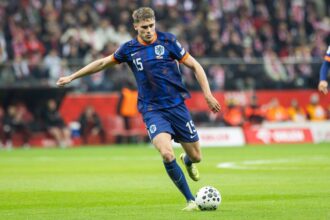 Boulahrouz crede ca Van de Ven poate inlocui pe Van Dijk