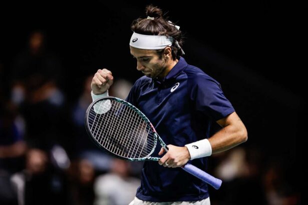 Djokovic si Musetti avanseaza in semifinale la Atena