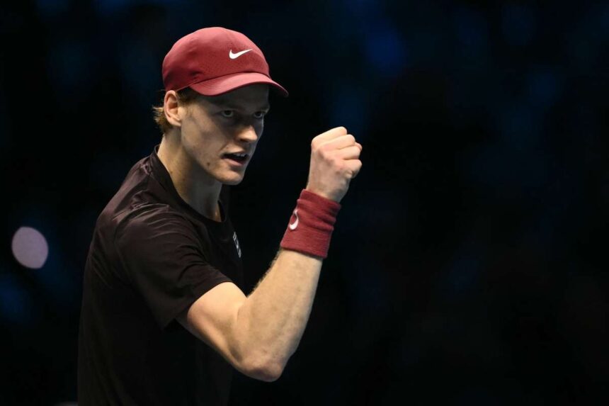Jannik Sinner avanseaza la ATP Finals meciul pentru titlu dupa ce il invinge din nou pe Alex de Minaur