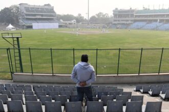 Jucatorul indian de cricket stabileste record mondial cu cincizeci din 11 lovituri