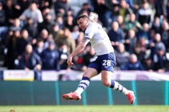 Preston inainte Osmajic primeste interzis la noua meciuri pentru rasism